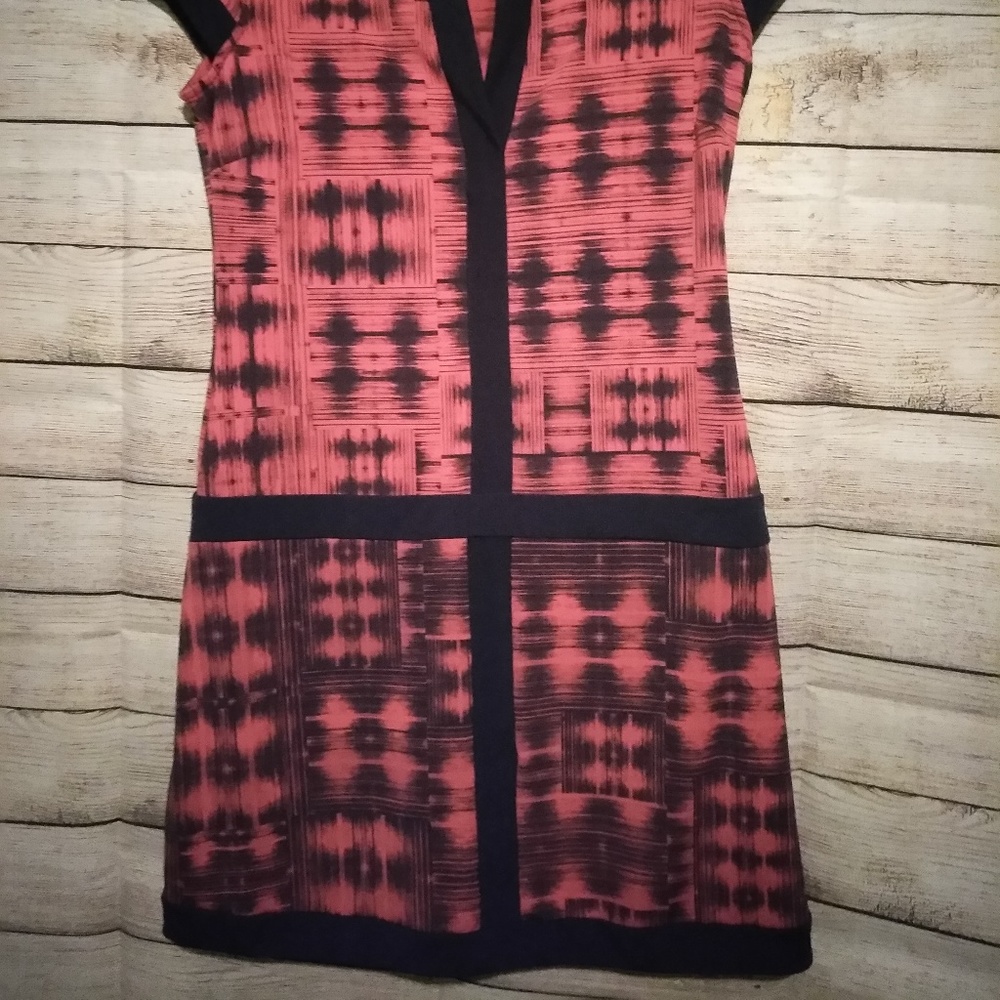 SALE/ FREE SHIPPING/ bcbg maxaria DRESS - Picture 4 of 5